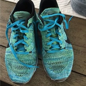 Ladies, size 8 Nike runners